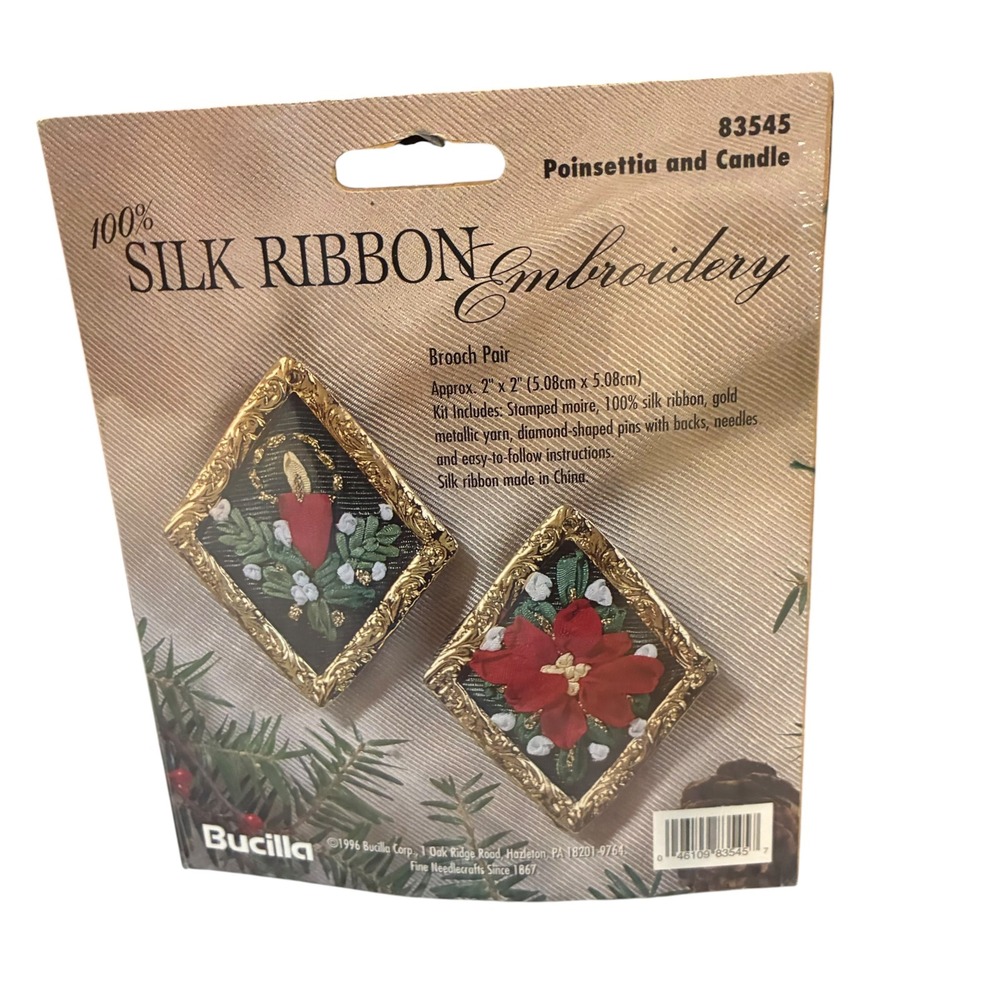 Bucilla Embroidery Kit Green Poinsettia Candle Brooch Pair Holiday 83545